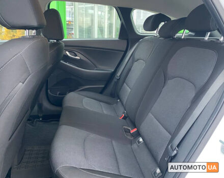 Білий Хендай i30, об'ємом двигуна 1.5 л та пробігом 27 тис. км за 15776 $, фото 14 на Automoto.ua