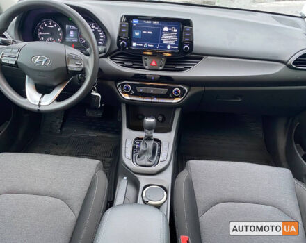 Білий Хендай i30, об'ємом двигуна 1.5 л та пробігом 27 тис. км за 15776 $, фото 20 на Automoto.ua