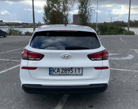 Белый Хендай i30, объемом двигателя 1.5 л и пробегом 78 тыс. км за 14500 $, фото 2 на Automoto.ua