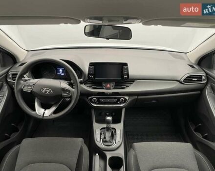 Білий Хендай i30, об'ємом двигуна 1.5 л та пробігом 61 тис. км за 17384 $, фото 10 на Automoto.ua