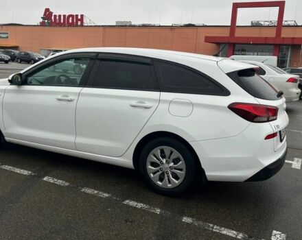 Белый Хендай i30, объемом двигателя 1.5 л и пробегом 130 тыс. км за 12500 $, фото 1 на Automoto.ua