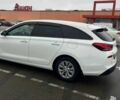 Белый Хендай i30, объемом двигателя 1.5 л и пробегом 130 тыс. км за 12500 $, фото 1 на Automoto.ua