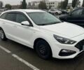 Белый Хендай i30, объемом двигателя 1.5 л и пробегом 130 тыс. км за 12500 $, фото 3 на Automoto.ua