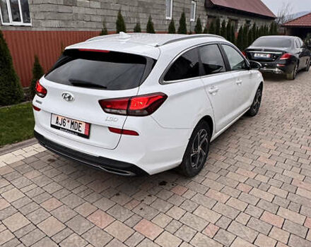 Белый Хендай i30, объемом двигателя 1.6 л и пробегом 195 тыс. км за 11499 $, фото 3 на Automoto.ua