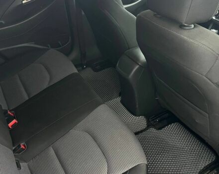 Белый Хендай i30, объемом двигателя 1.5 л и пробегом 130 тыс. км за 12500 $, фото 8 на Automoto.ua