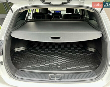 Белый Хендай i30, объемом двигателя 1.5 л и пробегом 129 тыс. км за 11999 $, фото 49 на Automoto.ua