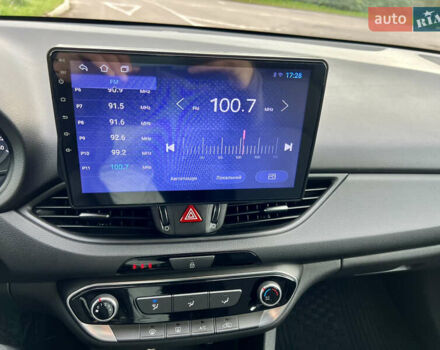 Белый Хендай i30, объемом двигателя 1.5 л и пробегом 129 тыс. км за 12350 $, фото 31 на Automoto.ua