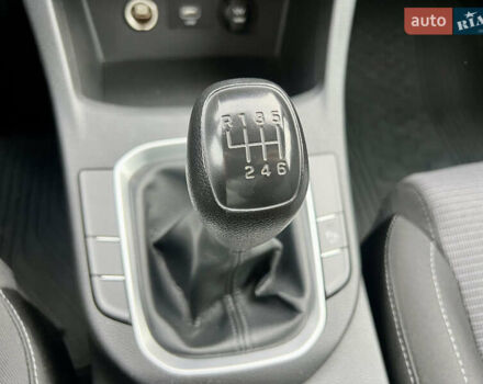 Белый Хендай i30, объемом двигателя 1.5 л и пробегом 129 тыс. км за 12350 $, фото 36 на Automoto.ua