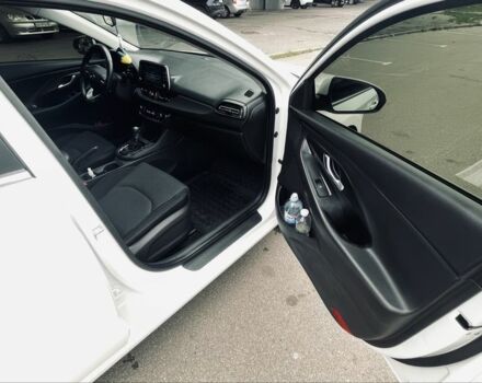 Білий Хендай i30, об'ємом двигуна 1.5 л та пробігом 43 тис. км за 19000 $, фото 1 на Automoto.ua