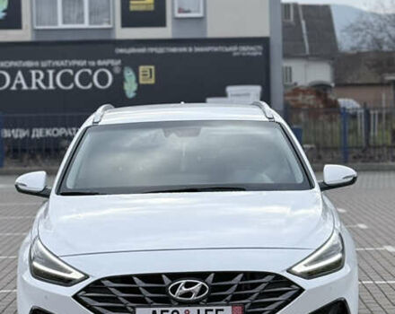 Белый Хендай i30, объемом двигателя 1.6 л и пробегом 110 тыс. км за 16950 $, фото 2 на Automoto.ua