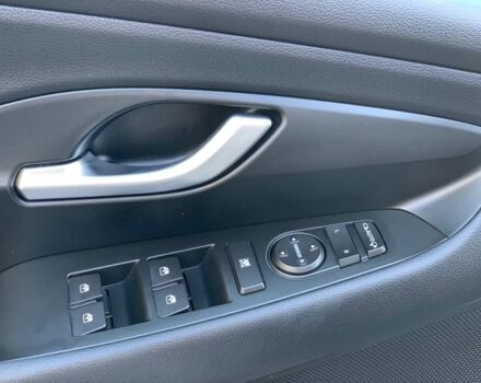 Белый Хендай i30, объемом двигателя 1.4 л и пробегом 90 тыс. км за 14990 $, фото 10 на Automoto.ua