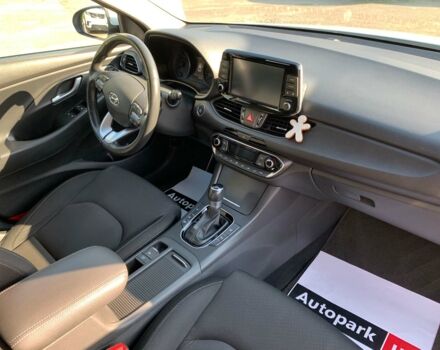 Белый Хендай i30, объемом двигателя 1.4 л и пробегом 90 тыс. км за 14990 $, фото 13 на Automoto.ua