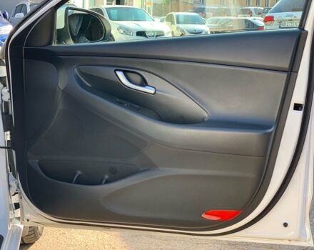 Белый Хендай i30, объемом двигателя 1.4 л и пробегом 90 тыс. км за 14990 $, фото 12 на Automoto.ua