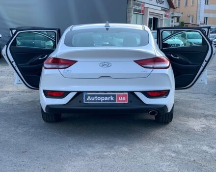 Белый Хендай i30, объемом двигателя 1.4 л и пробегом 90 тыс. км за 14990 $, фото 7 на Automoto.ua