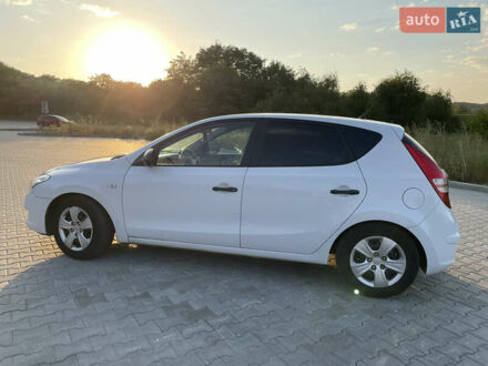 Хендай i30 2009 у Полтаві на Automoto.ua Білий Хендай i30, об'ємом двигуна 1.4 л та пробігом 160 тис. км за 7200 $, фото 1 на Automoto.ua