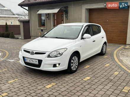 Білий Хендай i30, об'ємом двигуна 1.4 л та пробігом 202 тис. км за 5499 $, фото 1 на Automoto.ua