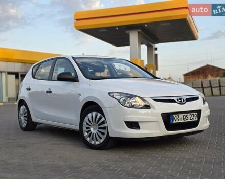 Білий Хендай i30, об'ємом двигуна 1.4 л та пробігом 167 тис. км за 4700 $, фото 1 на Automoto.ua