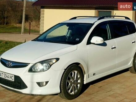 Білий Хендай i30, об'ємом двигуна 1.6 л та пробігом 250 тис. км за 6400 $, фото 1 на Automoto.ua