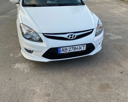 Белый Хендай i30, объемом двигателя 1.59 л и пробегом 120 тыс. км за 7700 $, фото 1 на Automoto.ua