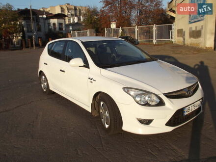 Хендай i30 2011 у Вінниці на Automoto.ua Білий Хендай i30, об'ємом двигуна 1.59 л та пробігом 114 тис. км за 5999 $, фото 1 на Automoto.ua