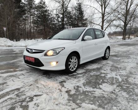 Белый Хендай i30, объемом двигателя 0 л и пробегом 112 тыс. км за 6700 $, фото 1 на Automoto.ua