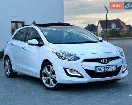Белый Хендай i30, объемом двигателя 1.58 л и пробегом 183 тыс. км за 12000 $, фото 1 на Automoto.ua