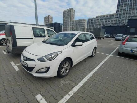 Хендай i30 2012 в Володарке на Automoto.ua Белый Хендай i30, объемом двигателя 1.6 л и пробегом 229 тыс. км за 9800 $, фото 1 на Automoto.ua