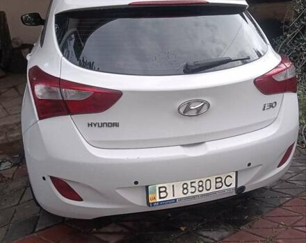 Белый Хендай i30, объемом двигателя 1.6 л и пробегом 133 тыс. км за 9300 $, фото 1 на Automoto.ua