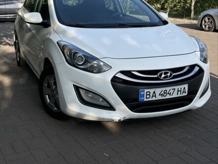 Хендай i30 2012 в Кременчуге на Automoto.ua Белый Хендай i30, объемом двигателя 1.6 л и пробегом 257 тыс. км за 6300 $, фото 1 на Automoto.ua