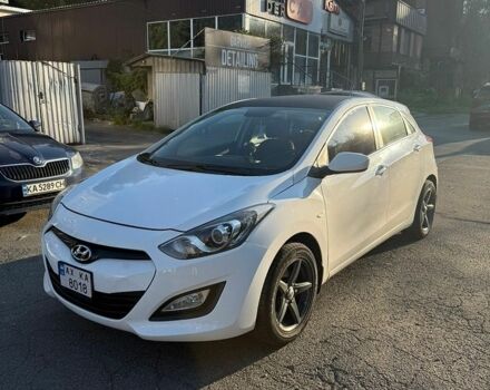 Белый Хендай i30, объемом двигателя 1.59 л и пробегом 169 тыс. км за 7800 $, фото 1 на Automoto.ua
