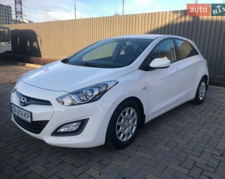 Белый Хендай i30, объемом двигателя 1.59 л и пробегом 67 тыс. км за 12800 $, фото 1 на Automoto.ua