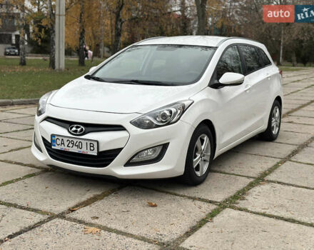Белый Хендай i30, объемом двигателя 1.6 л и пробегом 190 тыс. км за 7750 $, фото 1 на Automoto.ua