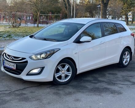 Белый Хендай i30, объемом двигателя 1.6 л и пробегом 227 тыс. км за 7700 $, фото 1 на Automoto.ua