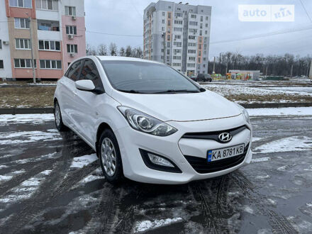 Хендай i30 2013 у Харкові на Automoto.ua Білий Хендай i30, об'ємом двигуна 1.4 л та пробігом 180 тис. км за 8750 $, фото 1 на Automoto.ua