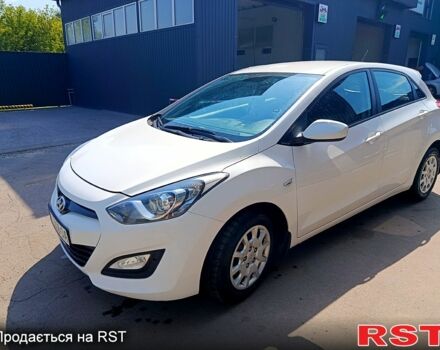 Белый Хендай i30, объемом двигателя 1.4 л и пробегом 91 тыс. км за 8600 $, фото 1 на Automoto.ua
