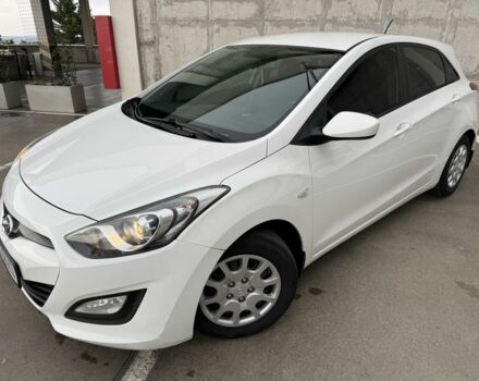 Белый Хендай i30, объемом двигателя 1.4 л и пробегом 109 тыс. км за 6478 $, фото 1 на Automoto.ua