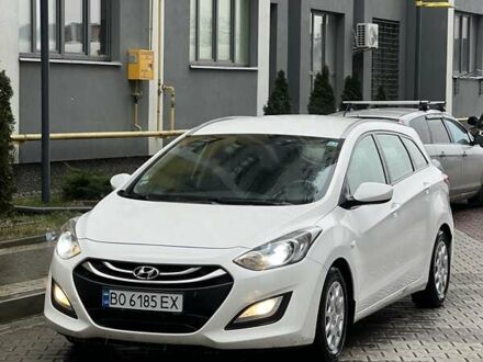 Белый Хендай i30, объемом двигателя 1.6 л и пробегом 220 тыс. км за 7900 $, фото 1 на Automoto.ua