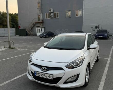 Белый Хендай i30, объемом двигателя 1.58 л и пробегом 186 тыс. км за 7500 $, фото 1 на Automoto.ua
