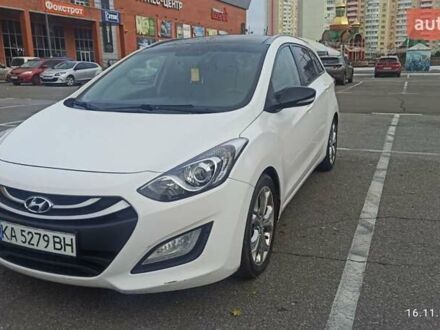 Белый Хендай i30, объемом двигателя 1.58 л и пробегом 252 тыс. км за 9500 $, фото 1 на Automoto.ua