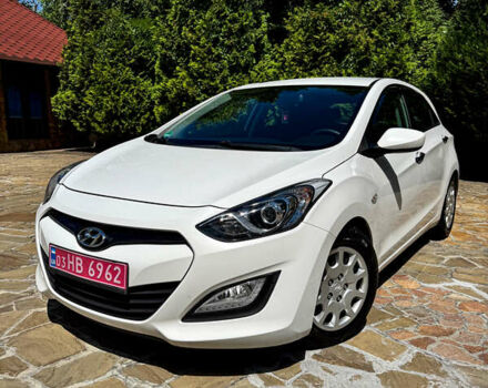 Белый Хендай i30, объемом двигателя 1.4 л и пробегом 191 тыс. км за 9777 $, фото 1 на Automoto.ua