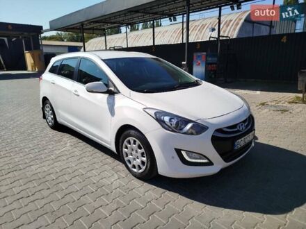Белый Хендай i30, объемом двигателя 1.6 л и пробегом 234 тыс. км за 7999 $, фото 1 на Automoto.ua