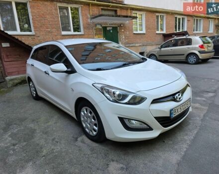 Белый Хендай i30, объемом двигателя 1.4 л и пробегом 194 тыс. км за 8200 $, фото 1 на Automoto.ua