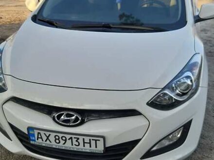 Белый Хендай i30, объемом двигателя 1.4 л и пробегом 115 тыс. км за 9500 $, фото 1 на Automoto.ua
