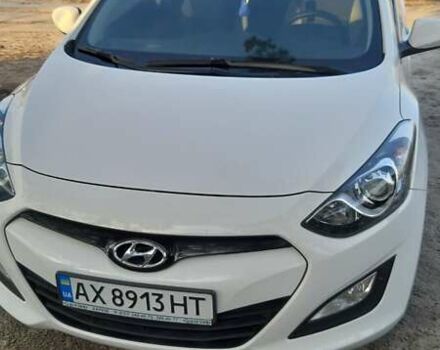 Белый Хендай i30, объемом двигателя 1.4 л и пробегом 115 тыс. км за 9500 $, фото 1 на Automoto.ua