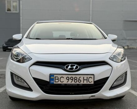 Белый Хендай i30, объемом двигателя 1.6 л и пробегом 186 тыс. км за 8001 $, фото 1 на Automoto.ua