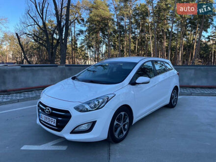 Хендай i30 2016 у Києві на Automoto.ua Білий Хендай i30, об'ємом двигуна 1.6 л та пробігом 267 тис. км за 10600 $, фото 1 на Automoto.ua