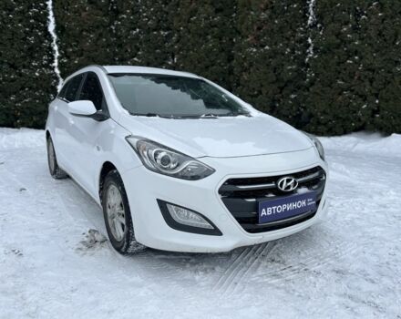 Белый Хендай i30, объемом двигателя 1.6 л и пробегом 207 тыс. км за 11000 $, фото 1 на Automoto.ua
