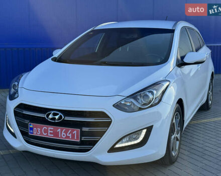 Белый Хендай i30, объемом двигателя 1.6 л и пробегом 200 тыс. км за 10700 $, фото 1 на Automoto.ua