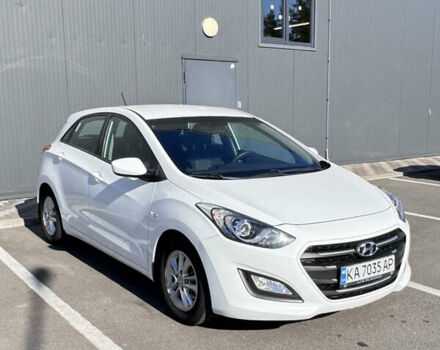 Белый Хендай i30, объемом двигателя 1.59 л и пробегом 158 тыс. км за 12400 $, фото 1 на Automoto.ua