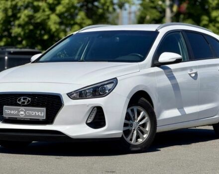 Белый Хендай i30, объемом двигателя 1.6 л и пробегом 208 тыс. км за 9500 $, фото 1 на Automoto.ua